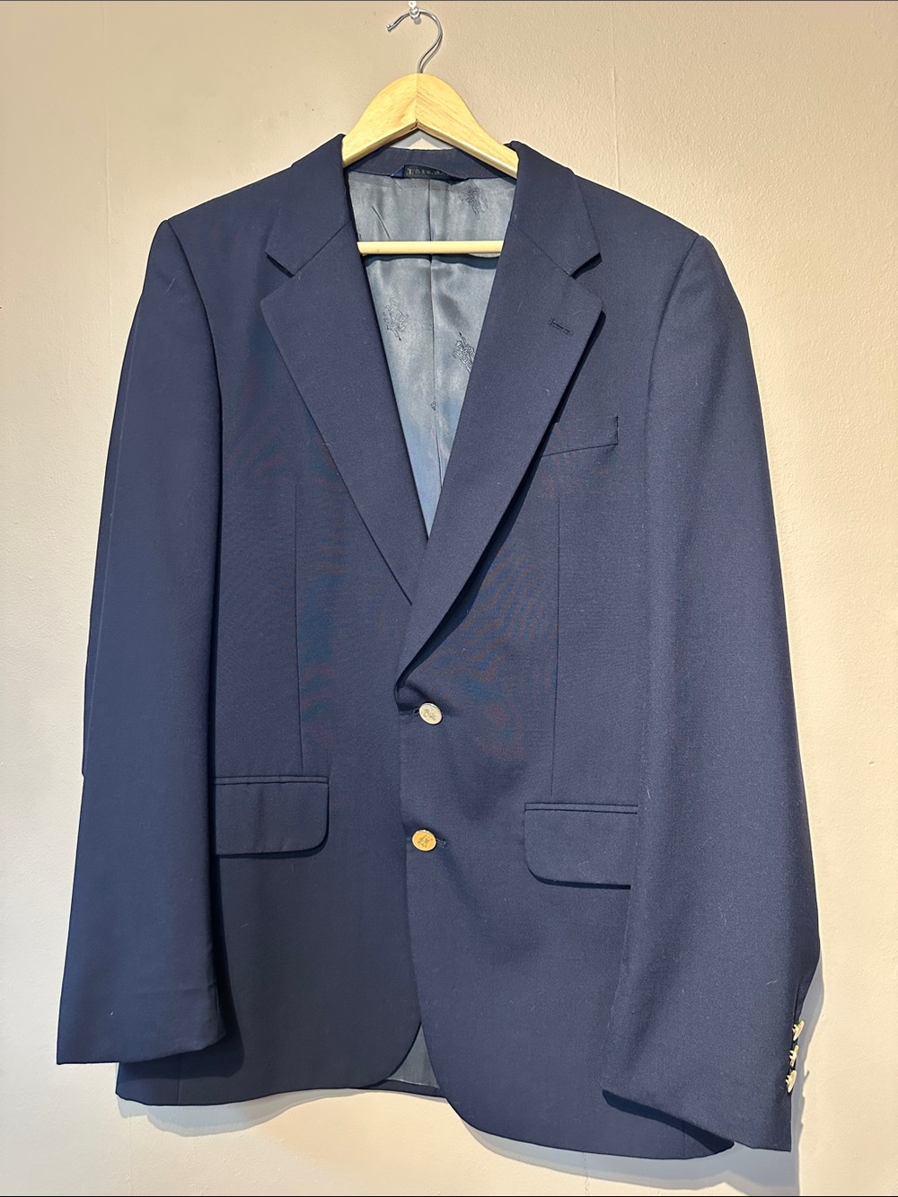 Burberry tailored wool twill Classic Navy Two-Button Men's jacket / sportcoat